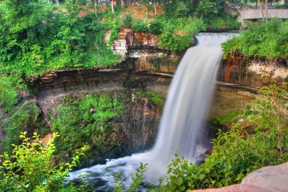 Minneapolis parks minnehaha falls